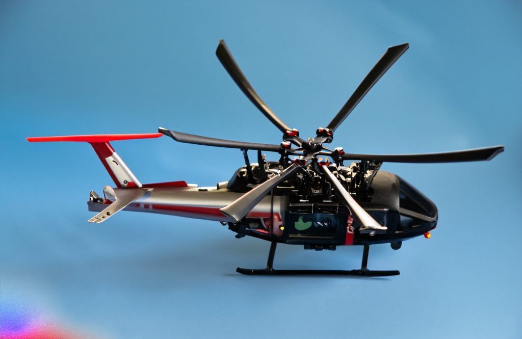 هلیکوپتر کنترلی اسباب بازی چیست